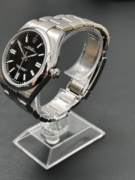 Rolex Oyster Perpetual 124300